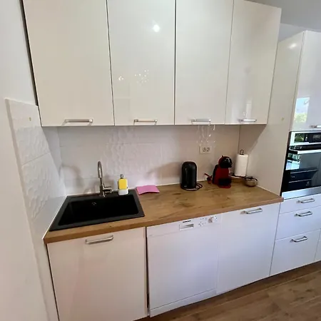 Ana Apartment Split