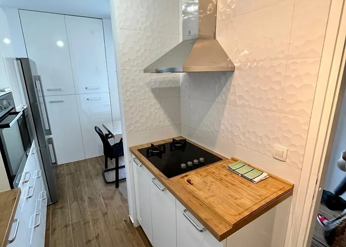 Ana Apartment Split